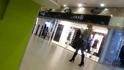 Pulli frigus in macellum.